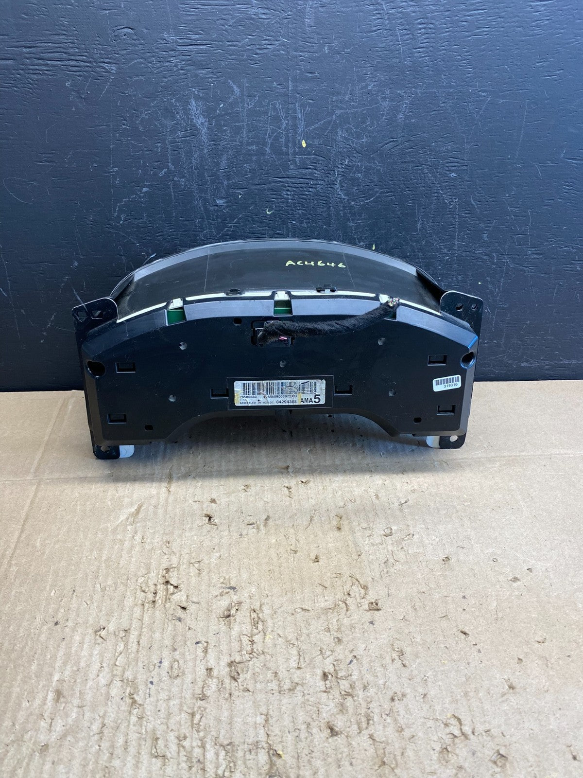 2017 Chevrolet Express 2500 3500 Speedometer Cluster Gauge OEM  AC4646 DG5