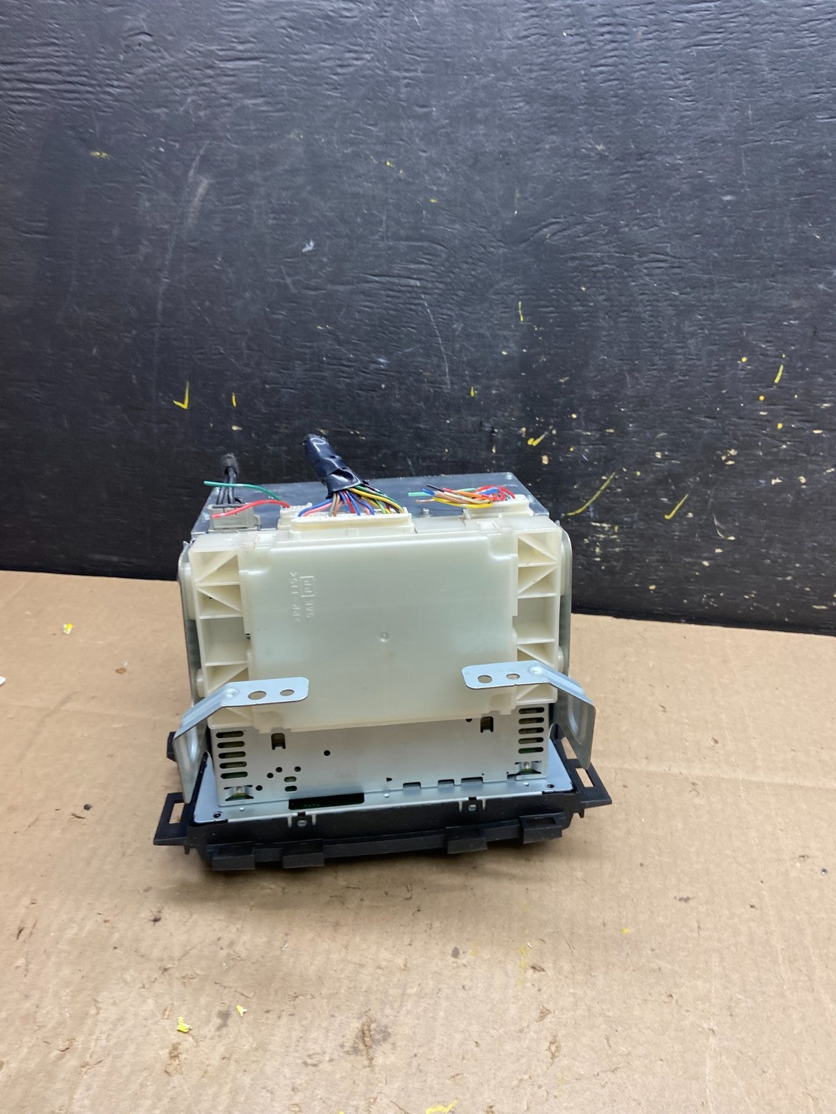 2009-2010 Nissan Murano AM FM Radio 6 CD Control Panel u4664 DG5