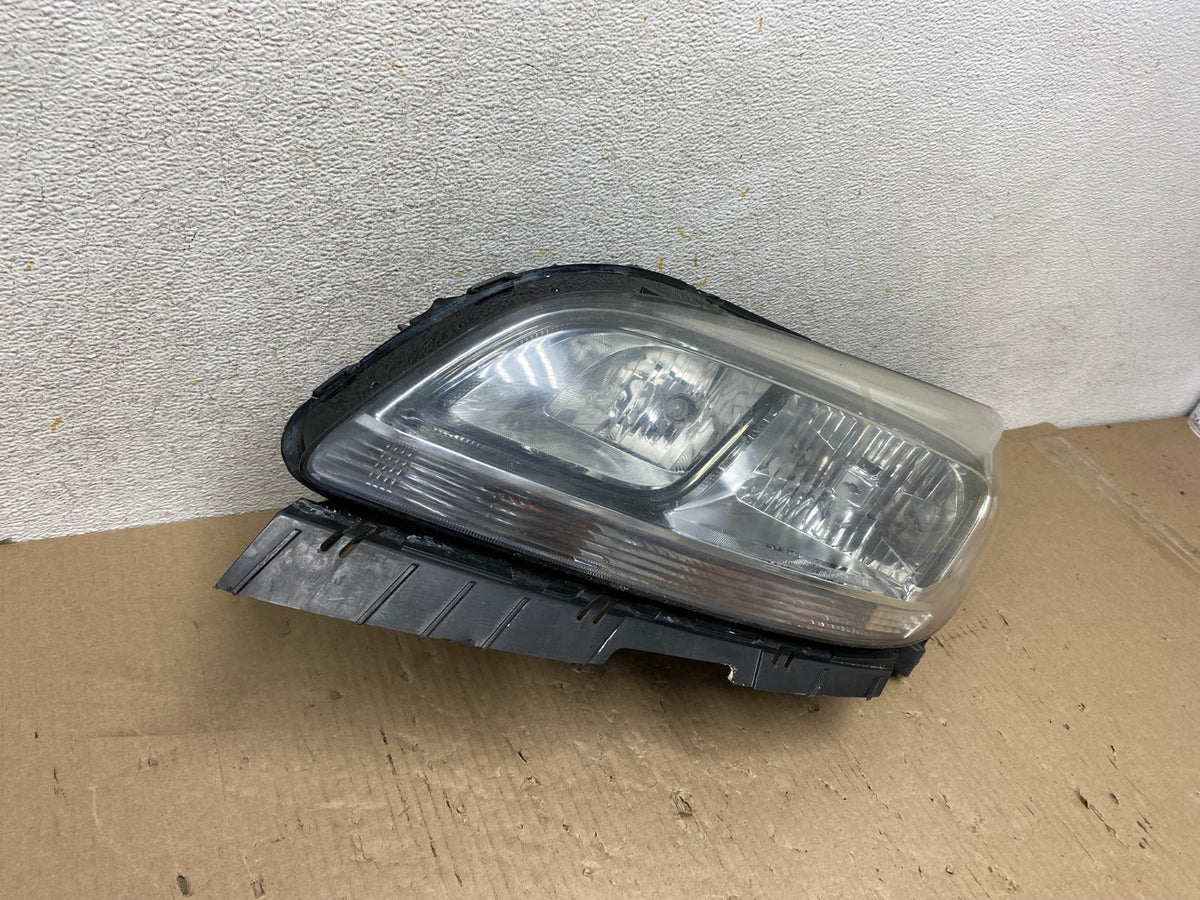 2013 - 2015 Chevrolet Malibu Left Driver LH Halogen Headlight AH5847 DW1