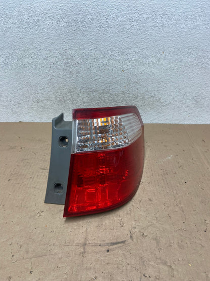 2005 2006 2007 Honda Odyssey Right Passenger RH Side Tail Light AG4939 LK1