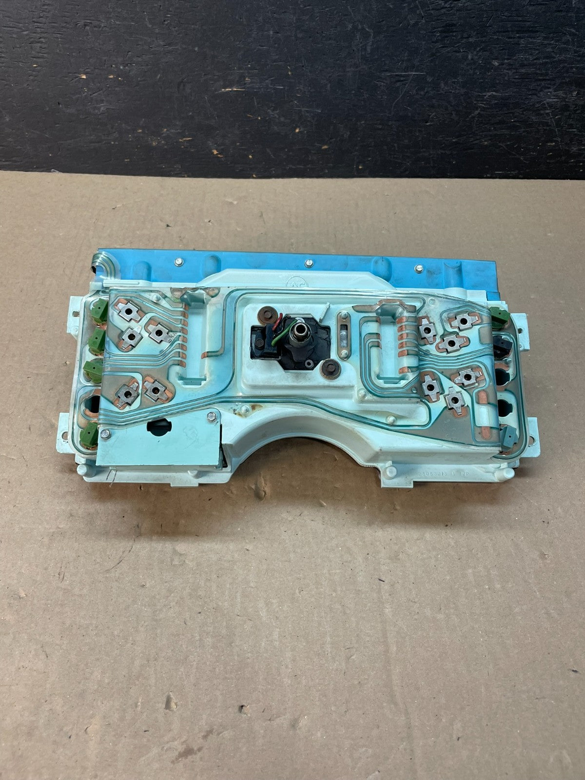 1992 Chevrolet Astro Cluster Gauge Speedometer ECM AE3322 DG8