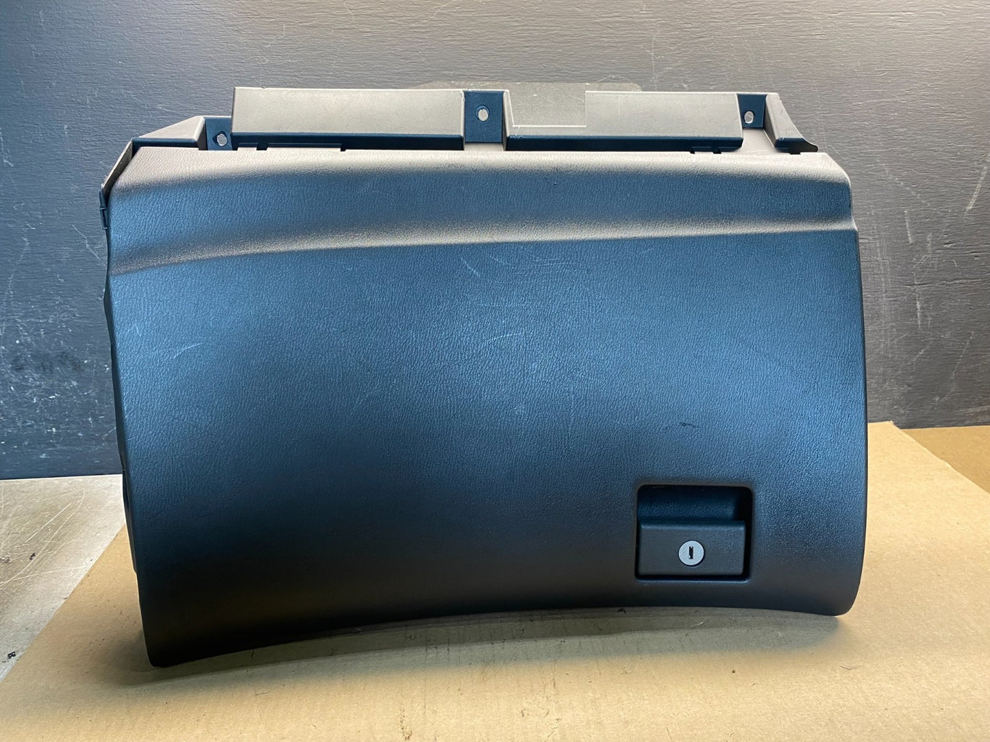 2013-2020 Nissan Pathfinder Front Right Passenger Storage Glove Box AG9673 DG0