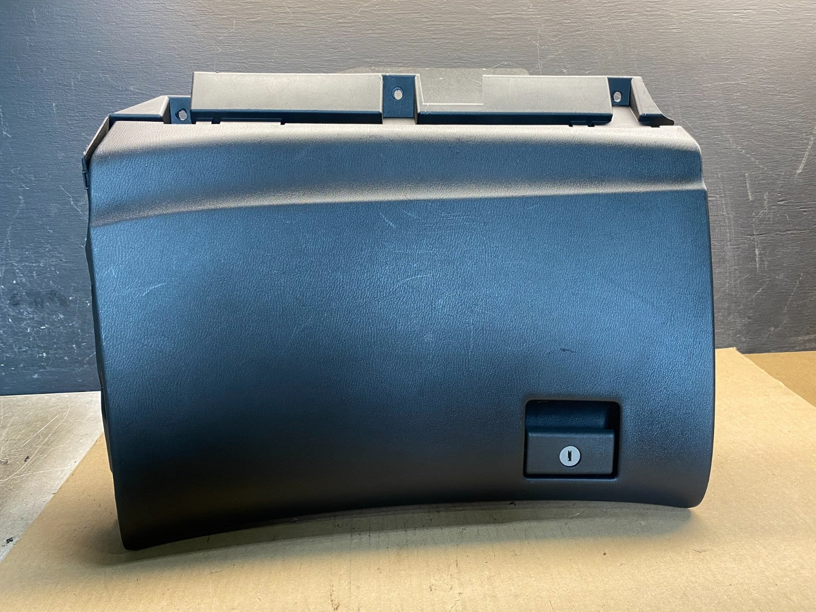 2013-2020 Nissan Pathfinder Front Right Passenger Storage Glove Box AG9673 DG0