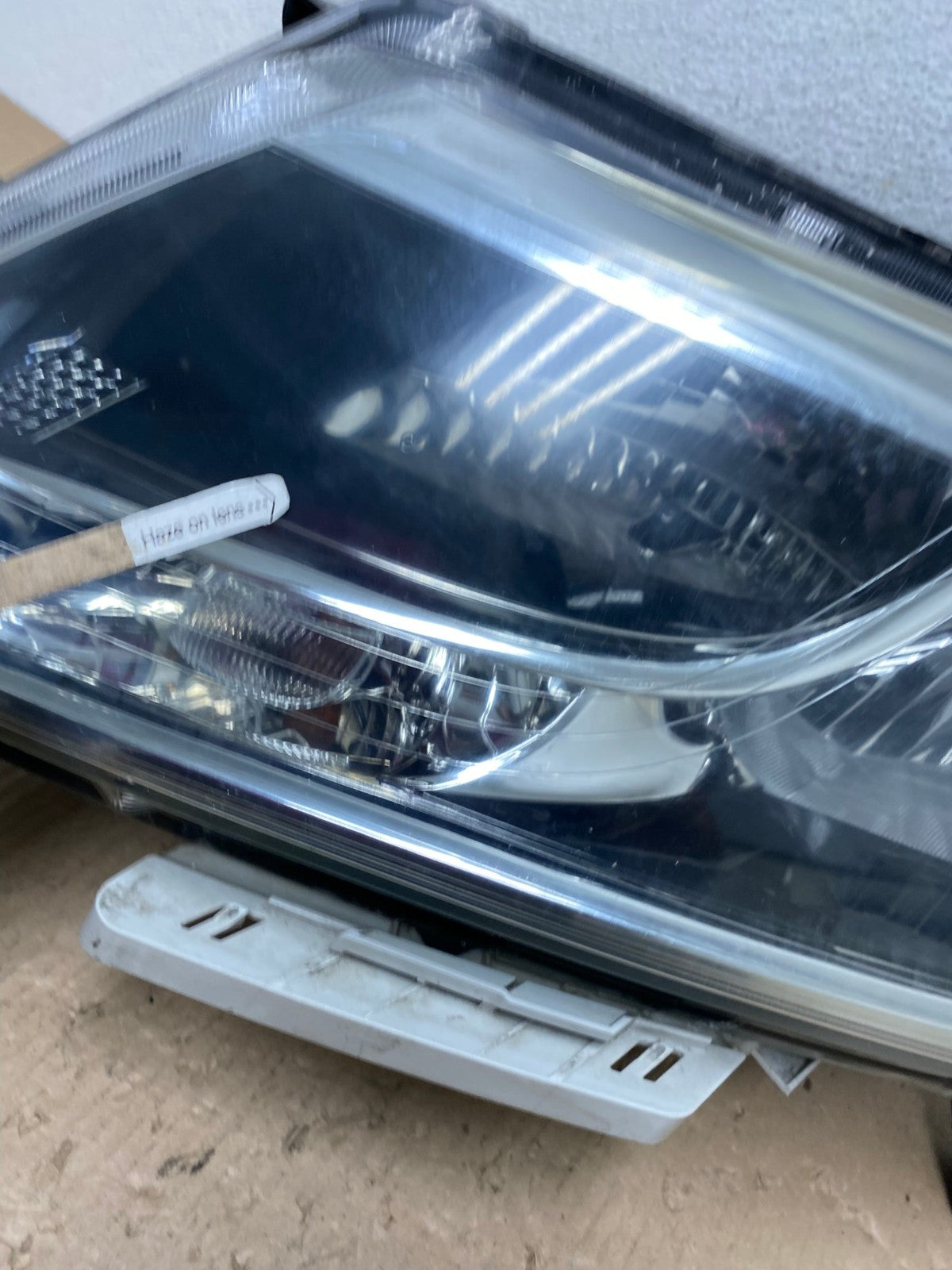2013 to 2016 Nissan Pathfinder Left Driver LH Headlight Halogen AE8826 LK4