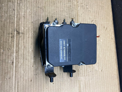 2004 to 2005 BMW 525i ABS Anti-Lock Brake Pump 6758743 AE6251 DW0
