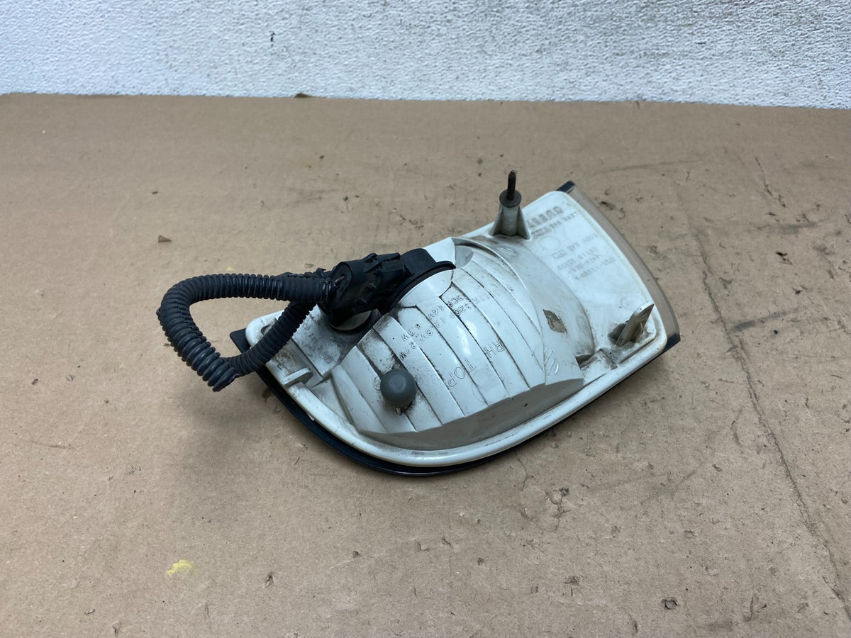 2001 - 2002 Nissan Quest Front Right Passenger RH Side Turn Signal ag5580 DG5