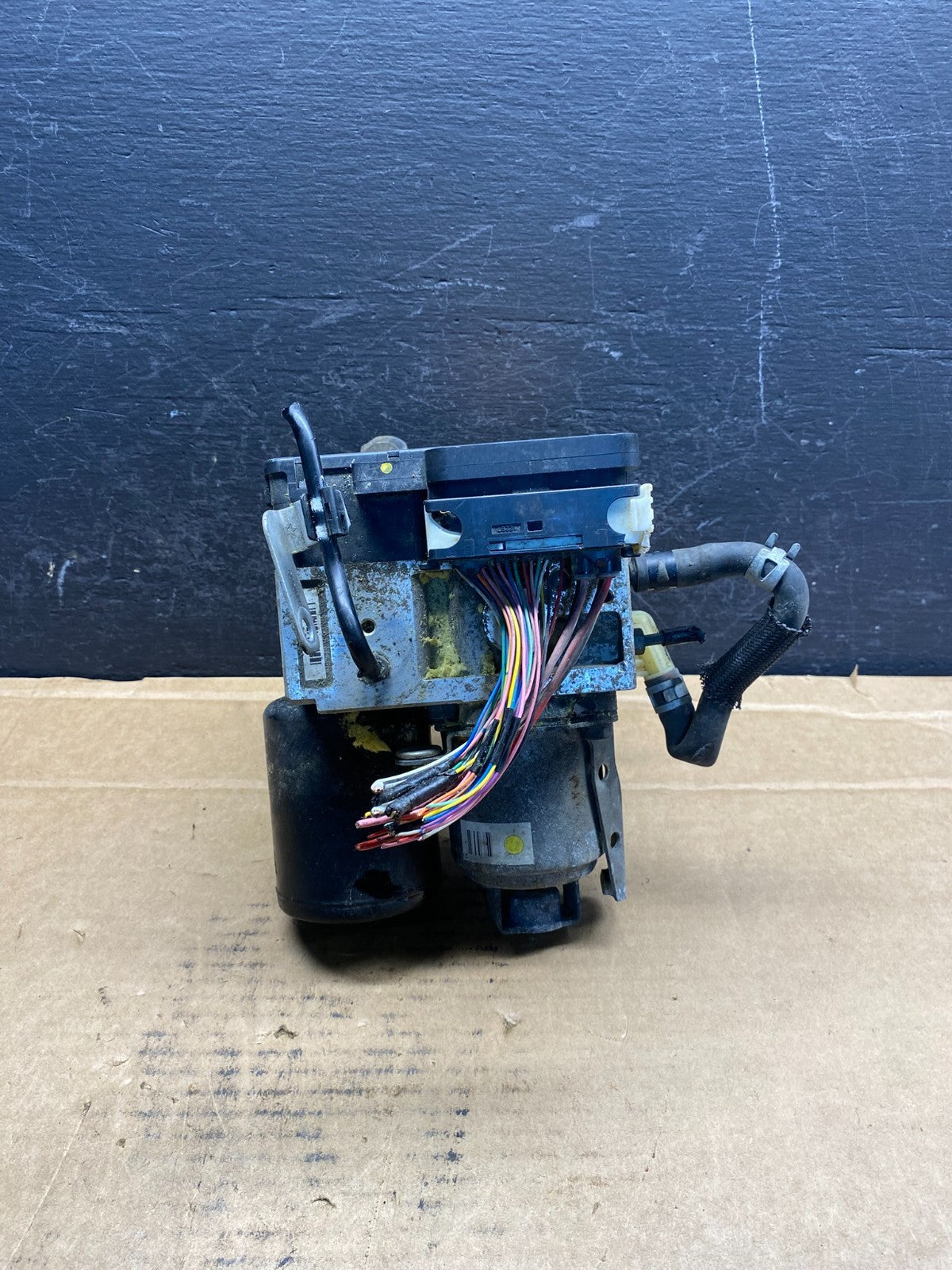 2004 - 2009 Toyota Prius ABS Brake Pump Anti Lock Module AD7585 DG4