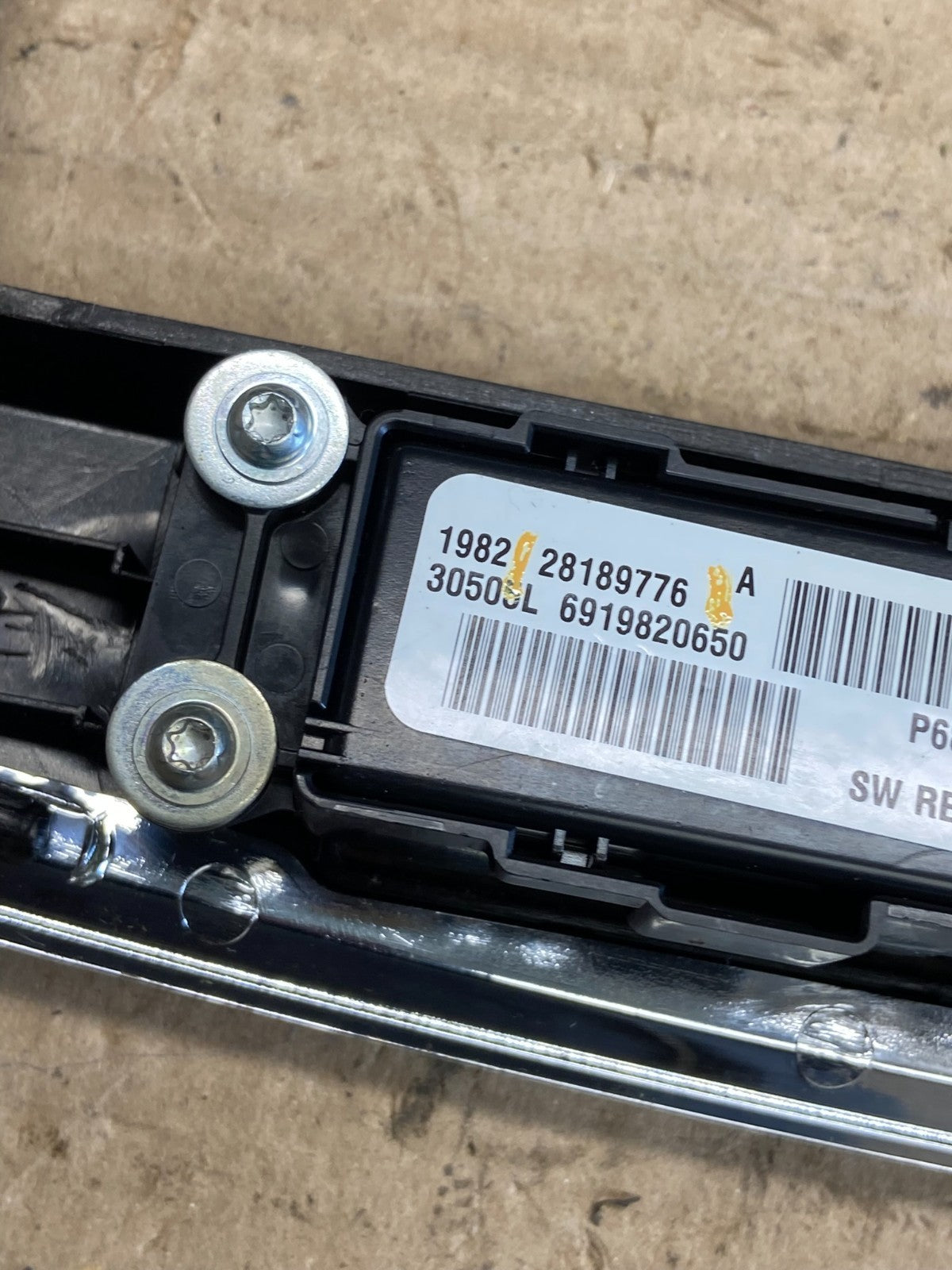 2011-2014 Chrysler 200 Dash Radio Bezel Trim Clock Hazard Bezel AH3840 DG7