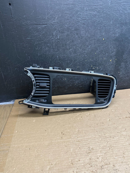 2014 2015 Kia Optima Front Dash Radio Bezel Trim Air Vent AG6475 DG0