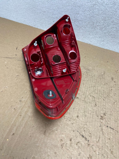 2008 - 2011 Mercedes C-Class Right Passenger RH LED Tail Light AG1290 LK7