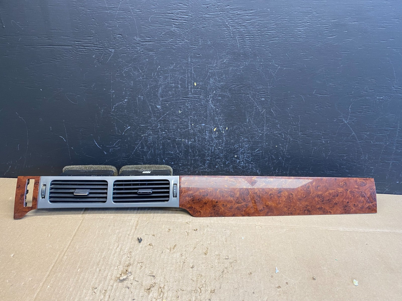 2007-2014 GMC Yukon Center Trim Plate Air Vent Maple Wood ac4781 DG0