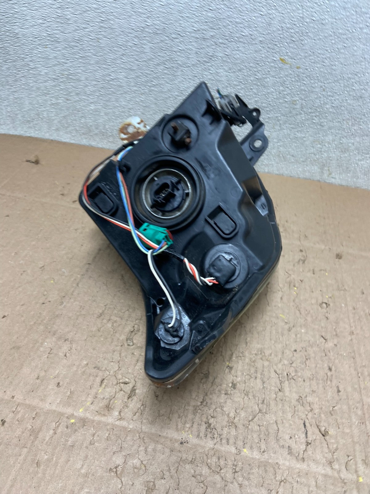 2010 2011 2012 Nissan Sentra Halogen Right Passenger Black Headlight Y3170 DW6