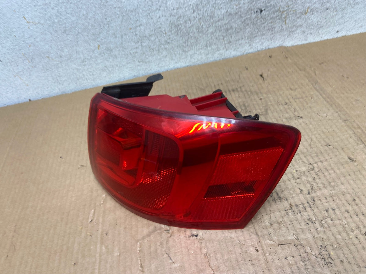 2011 to 2014 Volkswagen Jetta Right Passenger Rh Side Tail Light AI6860 LK1
