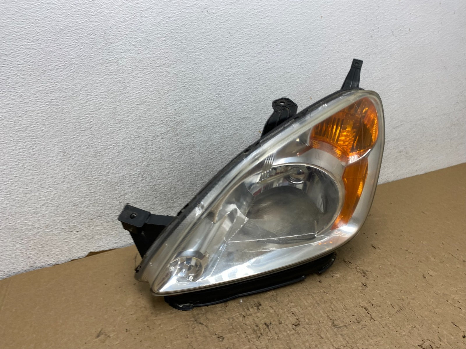 2002 to 2004 Honda Crv Cr-v Left Driver Halogen Headlight AF8427 DW2