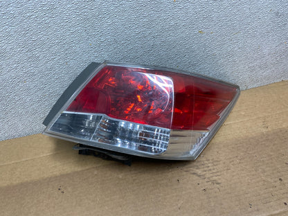 2008 to 2012 Honda Accord Sedan Tail light Right Passenger RH Side AB5054 DW0
