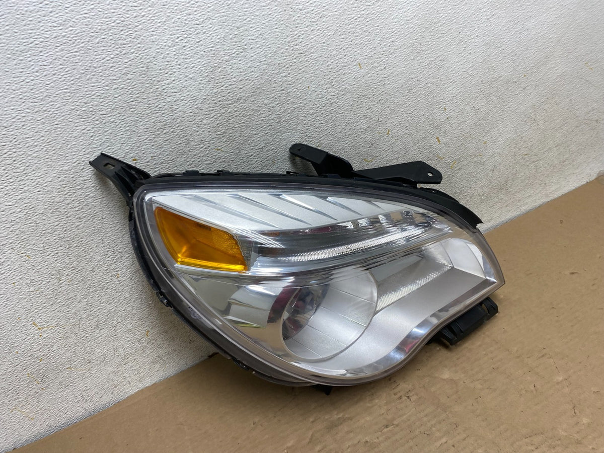 2010 - 2015 Chevrolet Equinox Halogen Headlight Right Passenger Side AH9438 DW2
