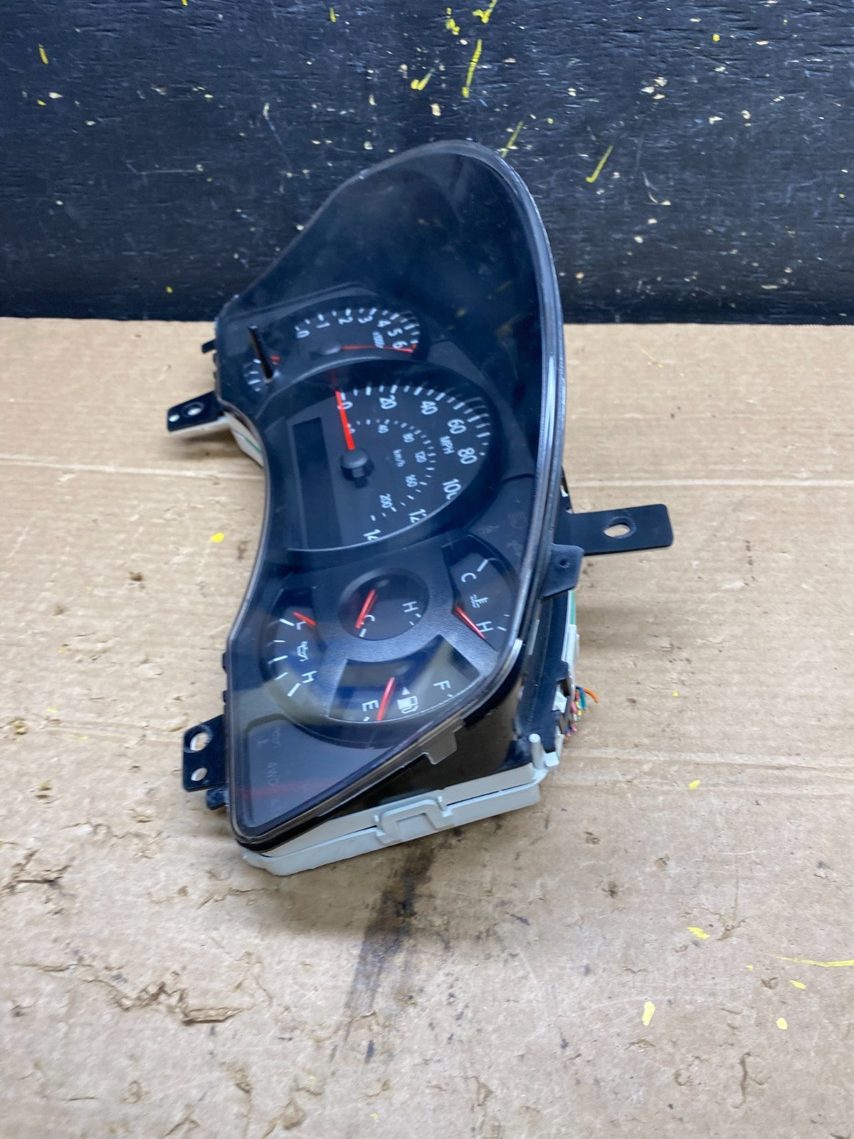 2006 Nissan Titan Armada Speedometer Cluster Gauge Bezel W9577 DG2