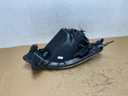2002 to 2004 Honda Crv Cr-v Left Driver Halogen Headlight AF8419 DW5
