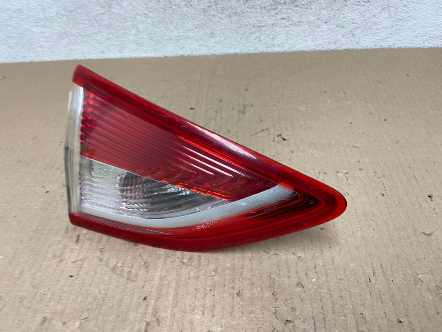 2013 to 2016 Ford Escape Left Driver LH Side Inner Tail Light AE9676 LK1
