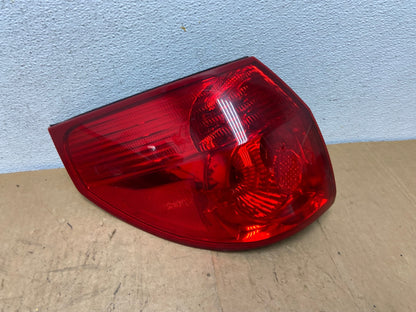2006 to 2010 Toyota Sienna Left Driver LH Side Tail Light AD0683 LK0