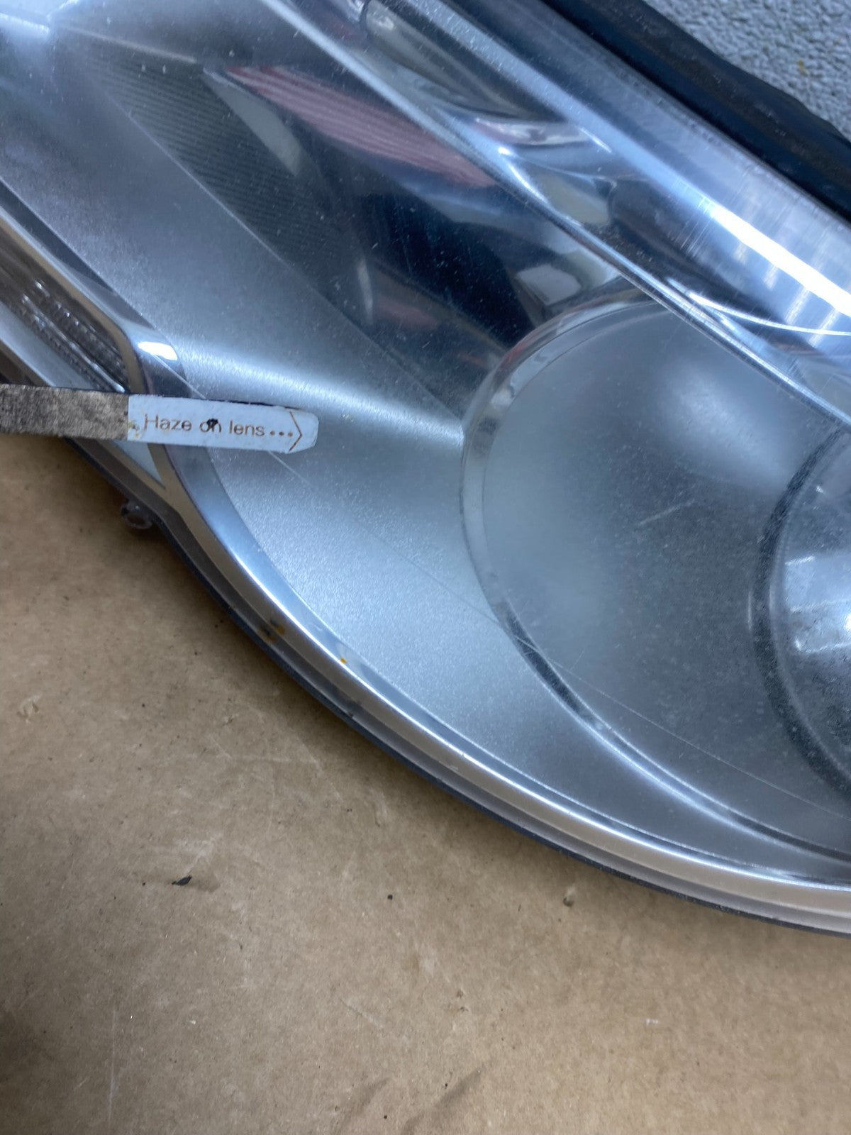 2009 to 2011 Volkswagen Tiguan Left Driver LH Halogen Headlight AI2600 DW5