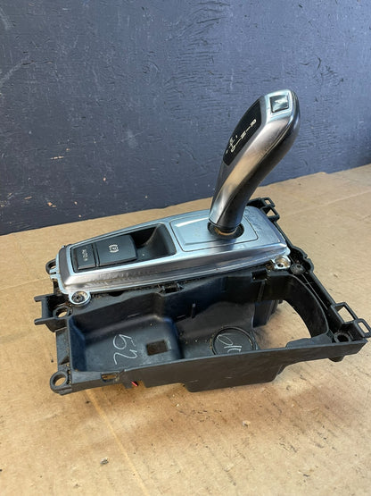 2007 to 2013 BMW X5 E70 Shift Shifter Selector Gear W/ Bezel AC5209 DG4