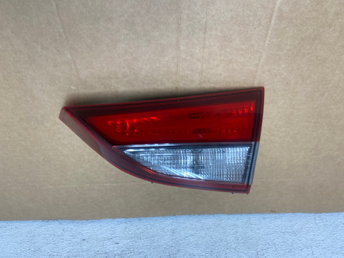 2011 2012 2013 Hyundai Elantra Inner Tail Light Right Passenger AD5268 LK0