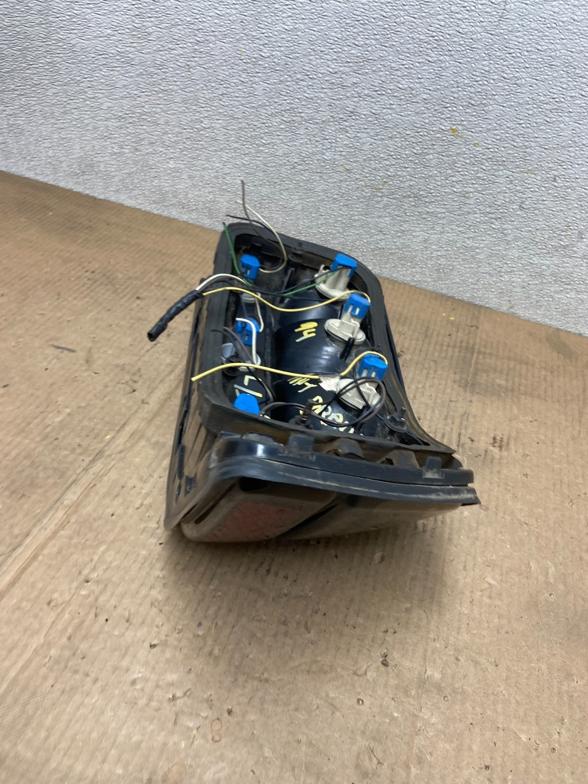 1990 to 1996 Pontiac Grand Prix Left Driver LH Side Tail Light AA64466