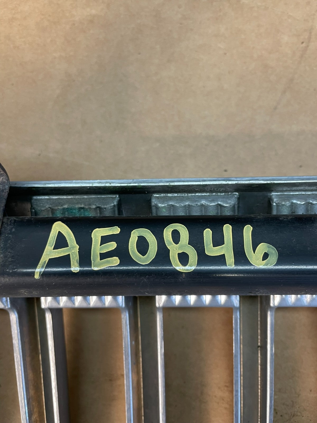 2005 2006 2007 Mercury Montego Front Upper Grill Grille ae0846 DG6