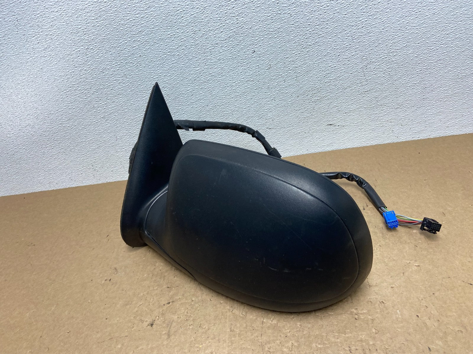 1999 to 2006 GMC Sierra Left Driver LH View Door Mirror Turn Sgn OEM AC1445 DW1