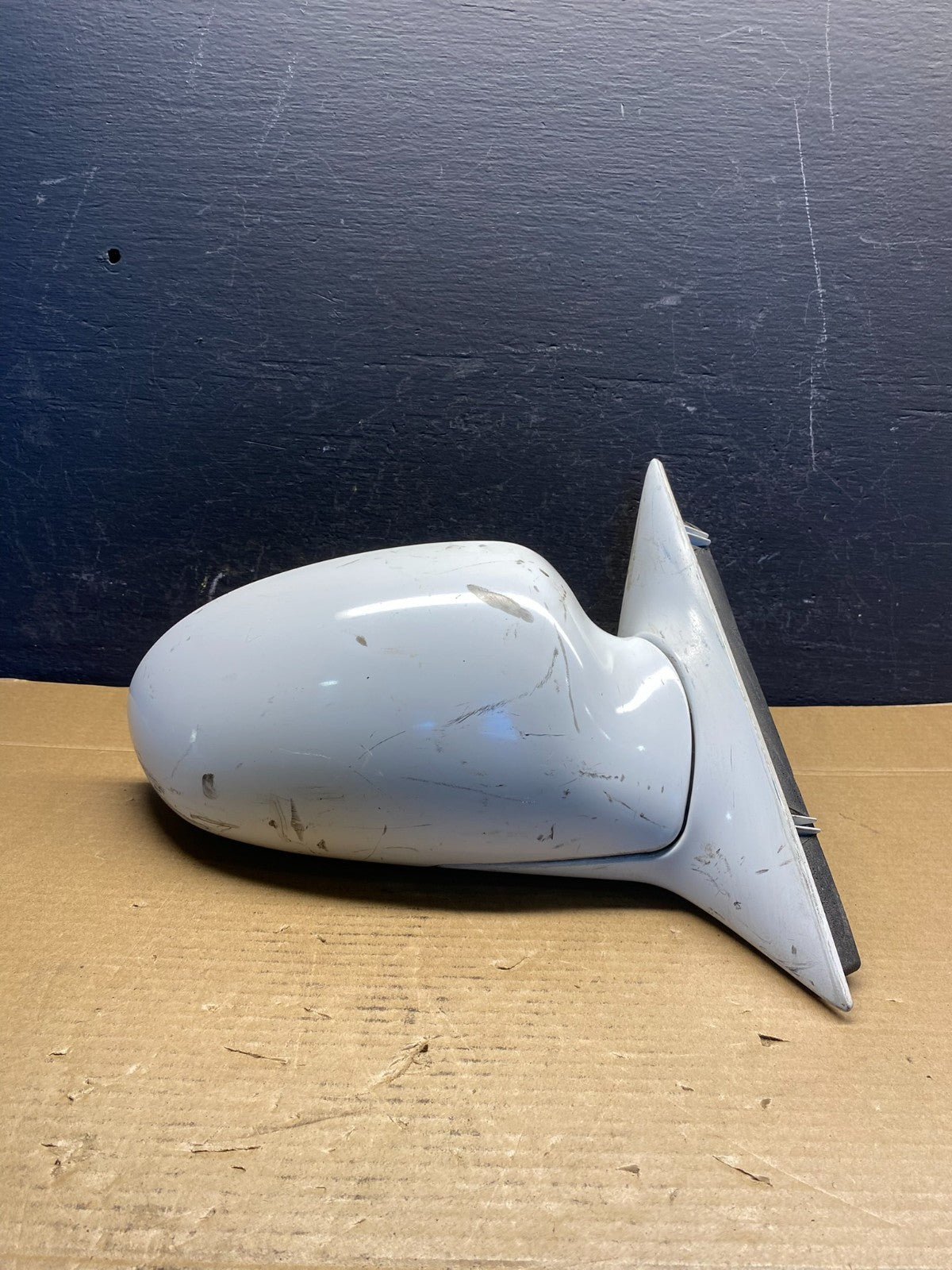 2000 - 2005 Buick LeSabre Right Passenger RH Side Door View Mirror AD6647 DW0