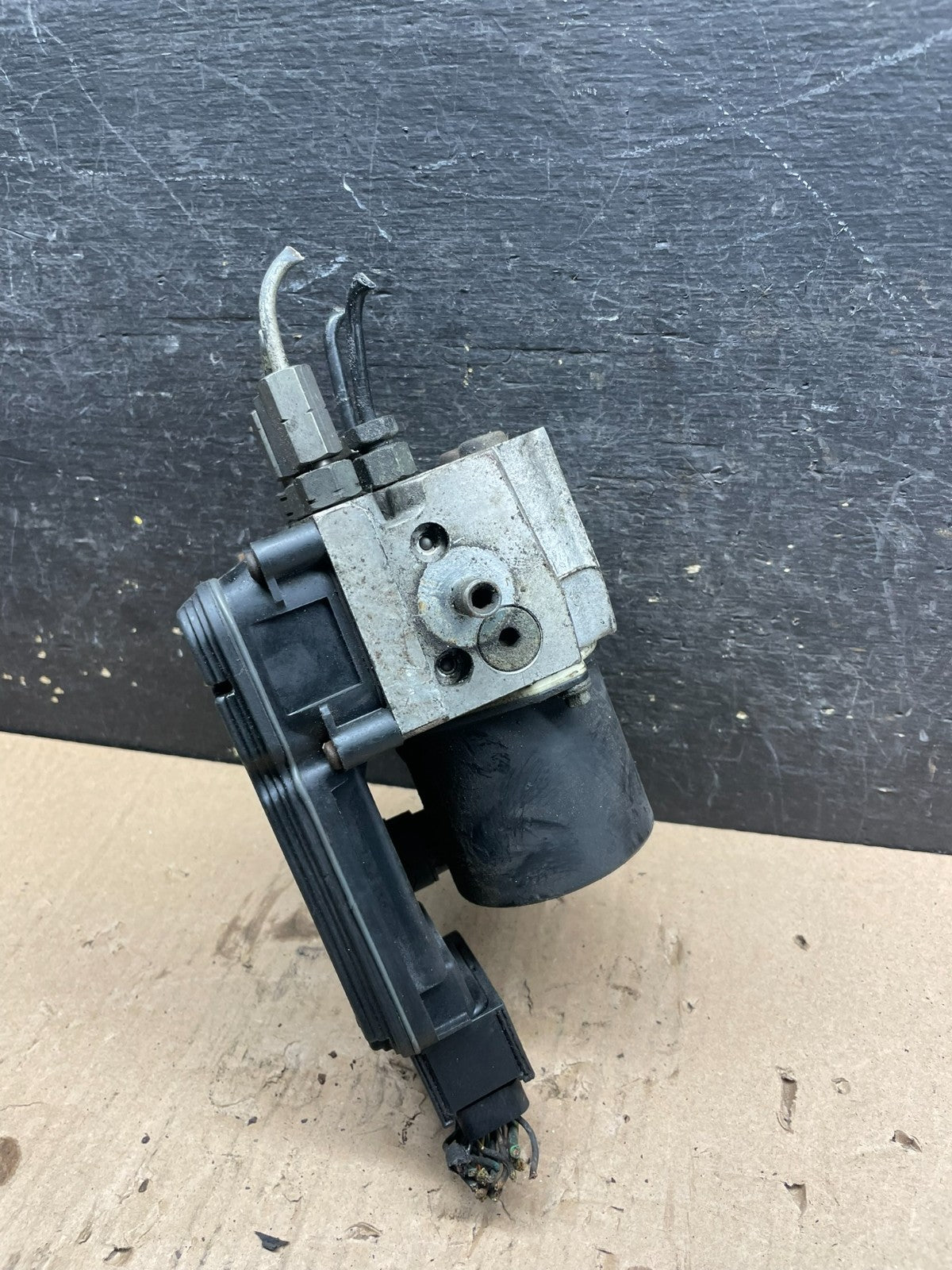 2003 2007 Ford E250 E350 Anti-Lock ABS Antilock Brake Pump U1752 DG1