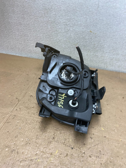 2003 to 2006 Honda Element Right Passenger Rh Side Headlight DEPO Y7186 DW4