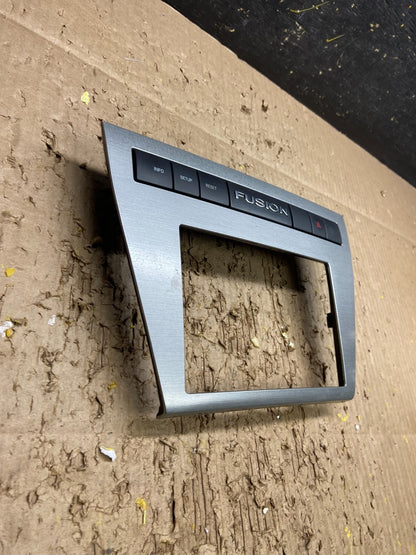 2006 to 2009 Ford Fusion Center Dash Radio Bezel Trim v7815 DG2