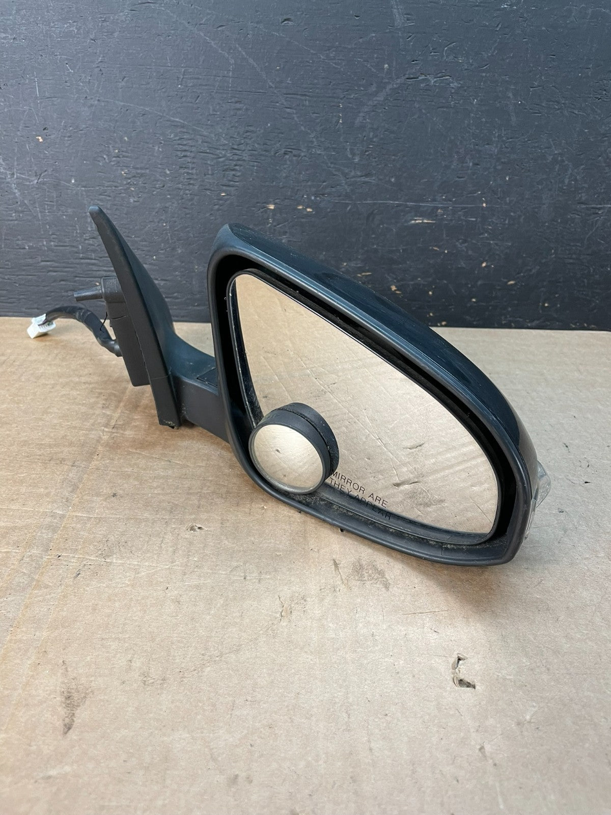 2013 - 2018 Toyota Avalon Right Passenger View Door Turn Sgn Mirror OE ae8472 DG2