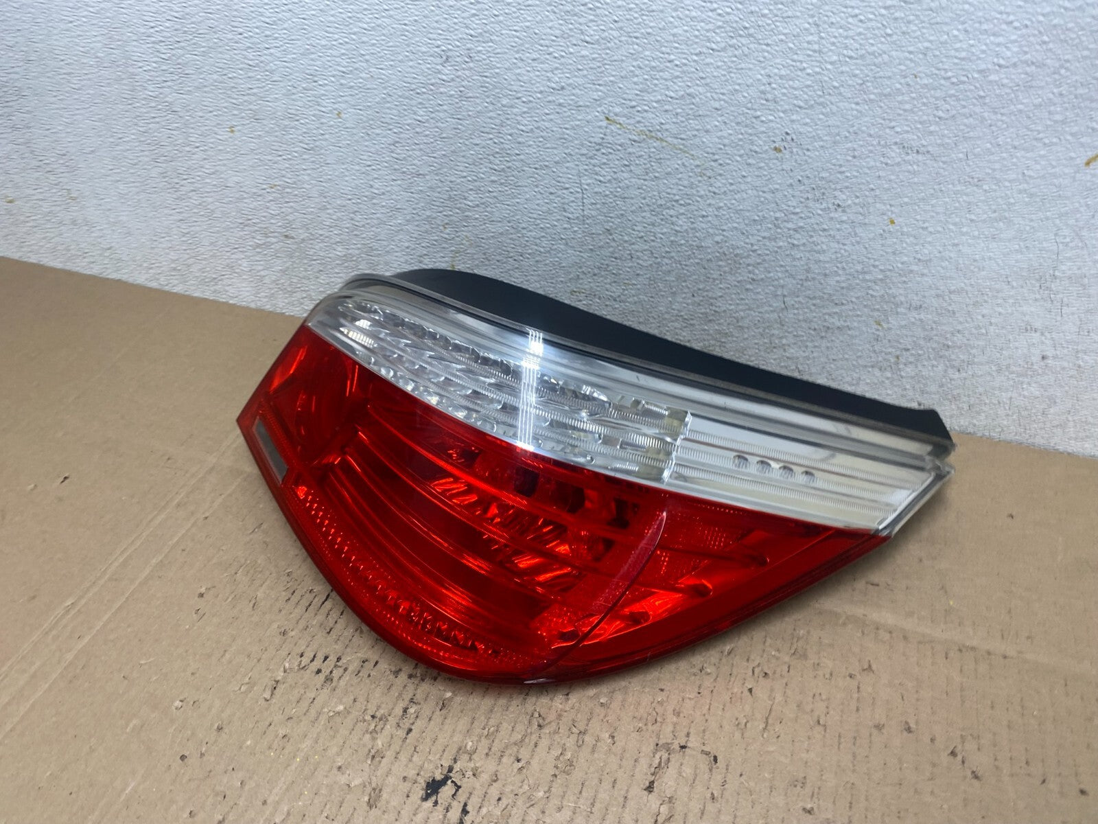 2008 2009 2010 BMW 5 525i 530i Right Passenger Rh Tail Side Light Oem L01311