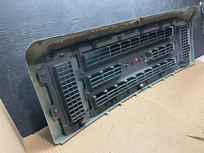 2008 to 2014 Ford Econoline E150 E250 Front Upper Chrome Grill Grille z5796 DG10
