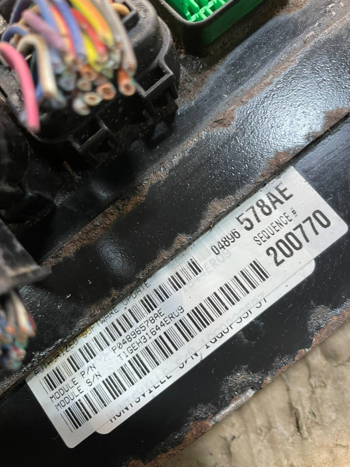 2005 Dodge  Sebring Engine Control Unit ECU Y0028 DG3