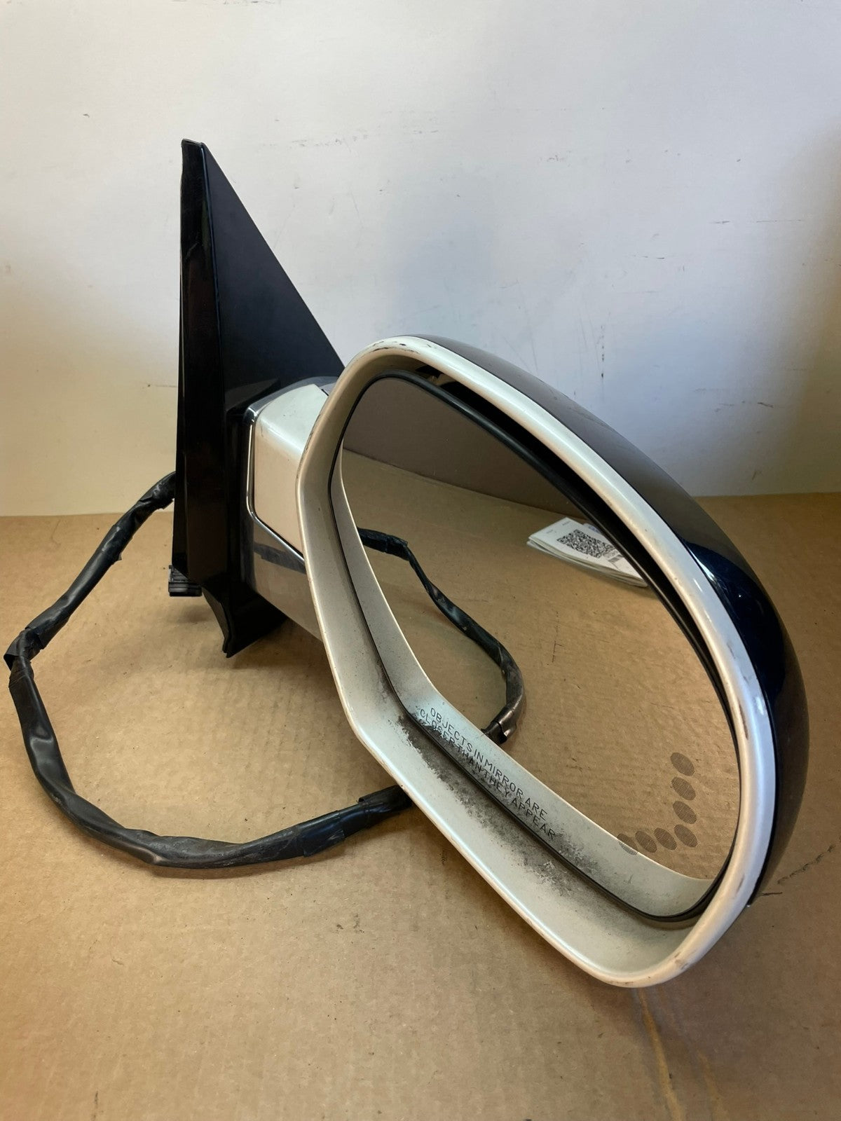 2007 - 2014 Cadillac Escalade Right Passenger Door Turn Signal Mirror AH6314 LK2