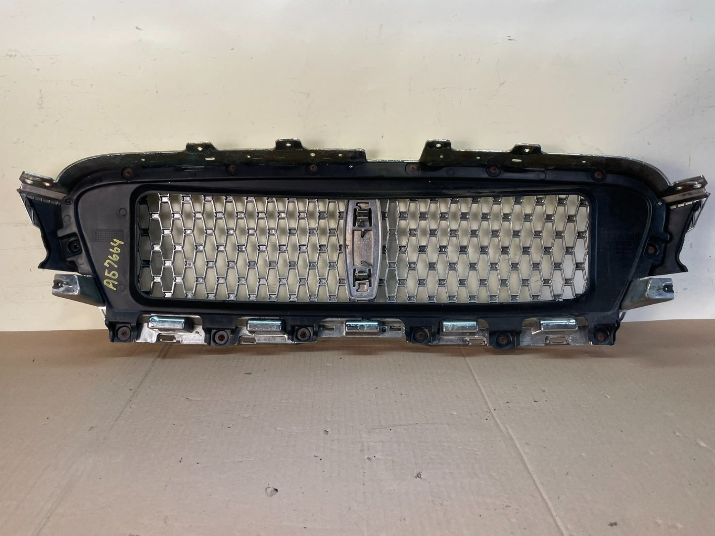 2017 to 2020 Lincoln MKZ Front Bumper Upper Grille Grill AG7664 DG3