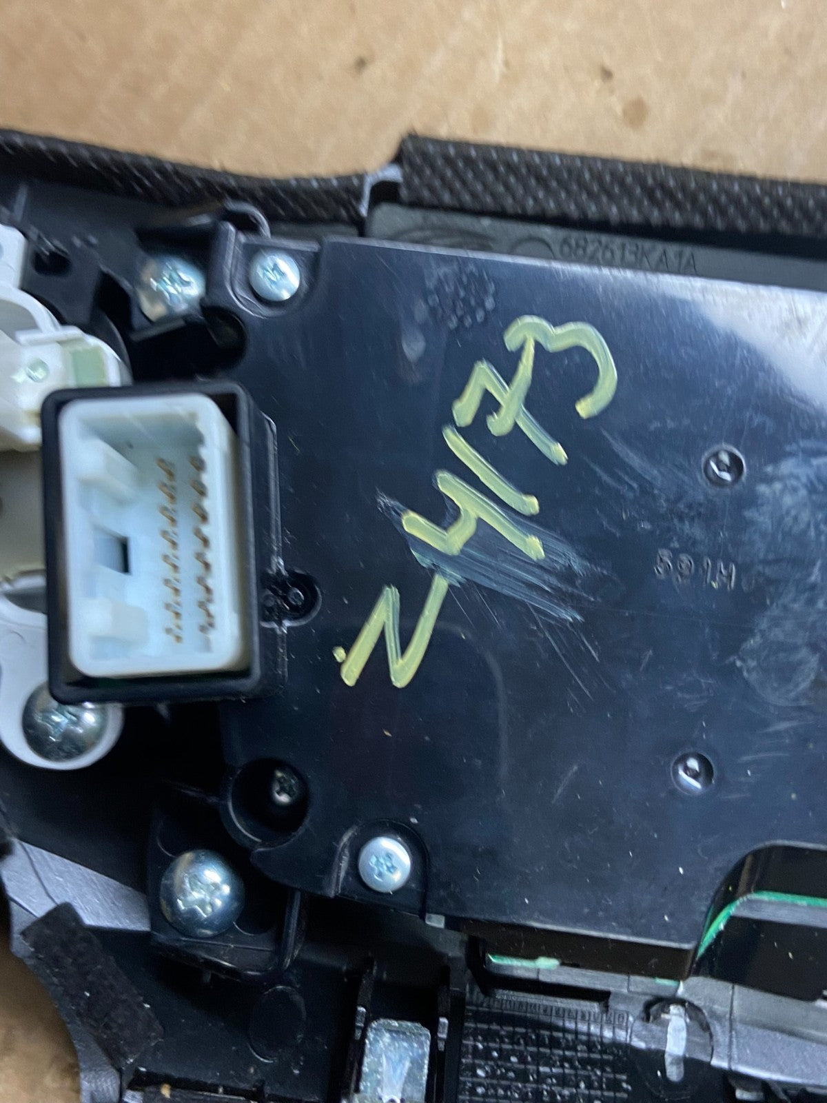 2013 to 2015 Nissan Pathfinder Information Display Control Z4173 DG7