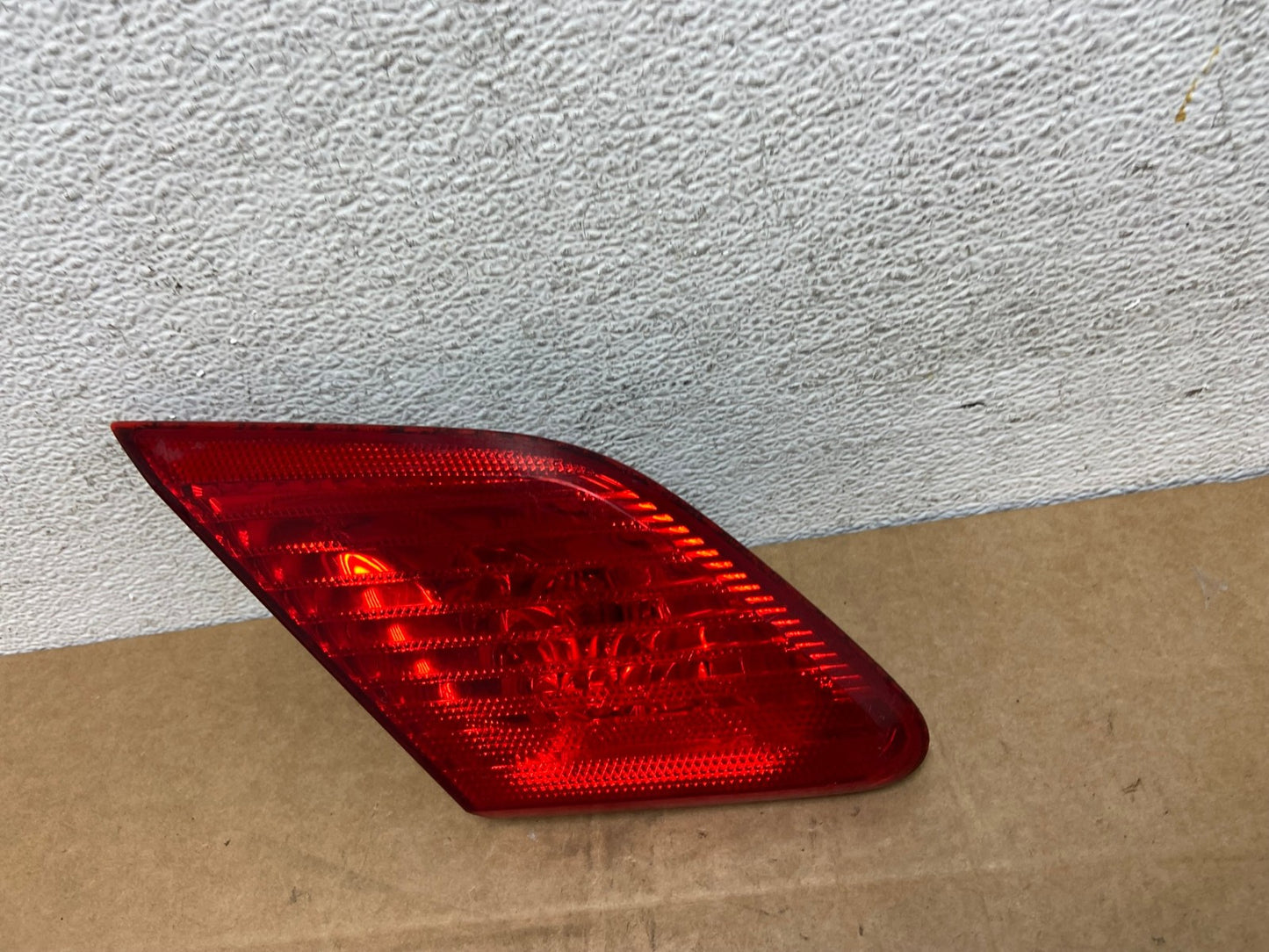 2003 to 2004 Toyota Avalon Left Driver LH Side Inner Tail Light AD6270 LK1