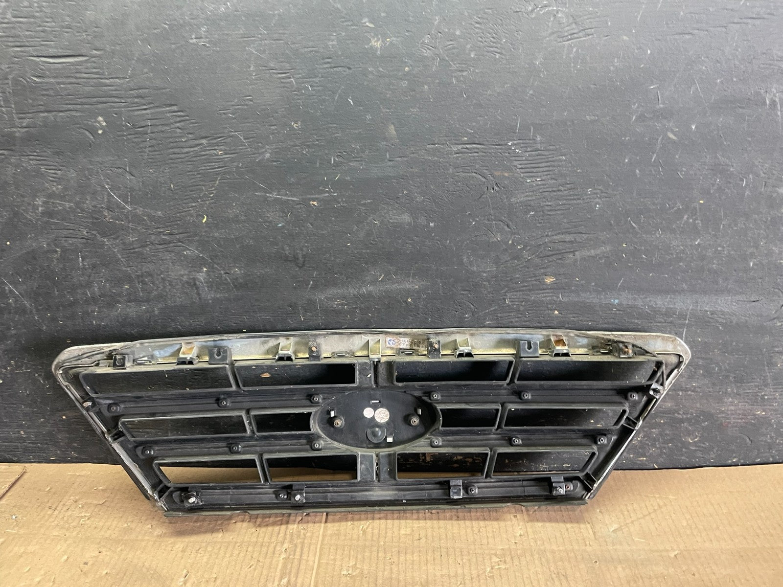 2007 to 2008 Kia Sorento Front Grill Grille OEM R5389 DG4