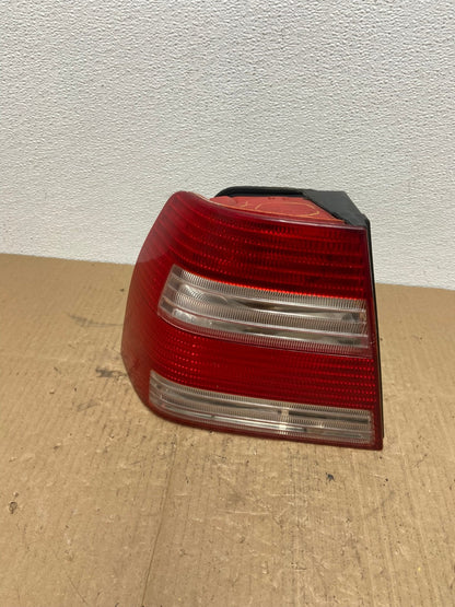 2004 to 2005 Volkswagen Jetta Left Driver LH Side Tail Light OEM AB8375 LK0