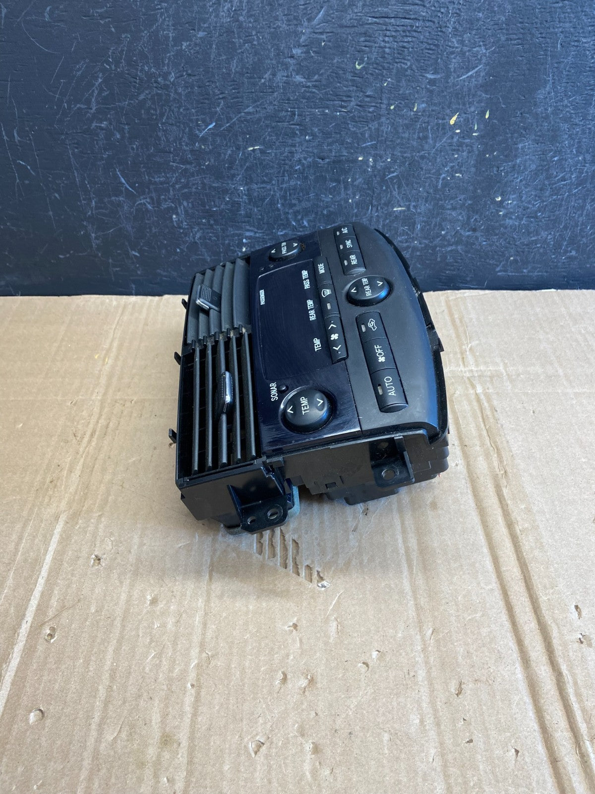 2006 to 2010 Toyota Sienna A/C Climate Heater Temperature Control AD7092 DG1