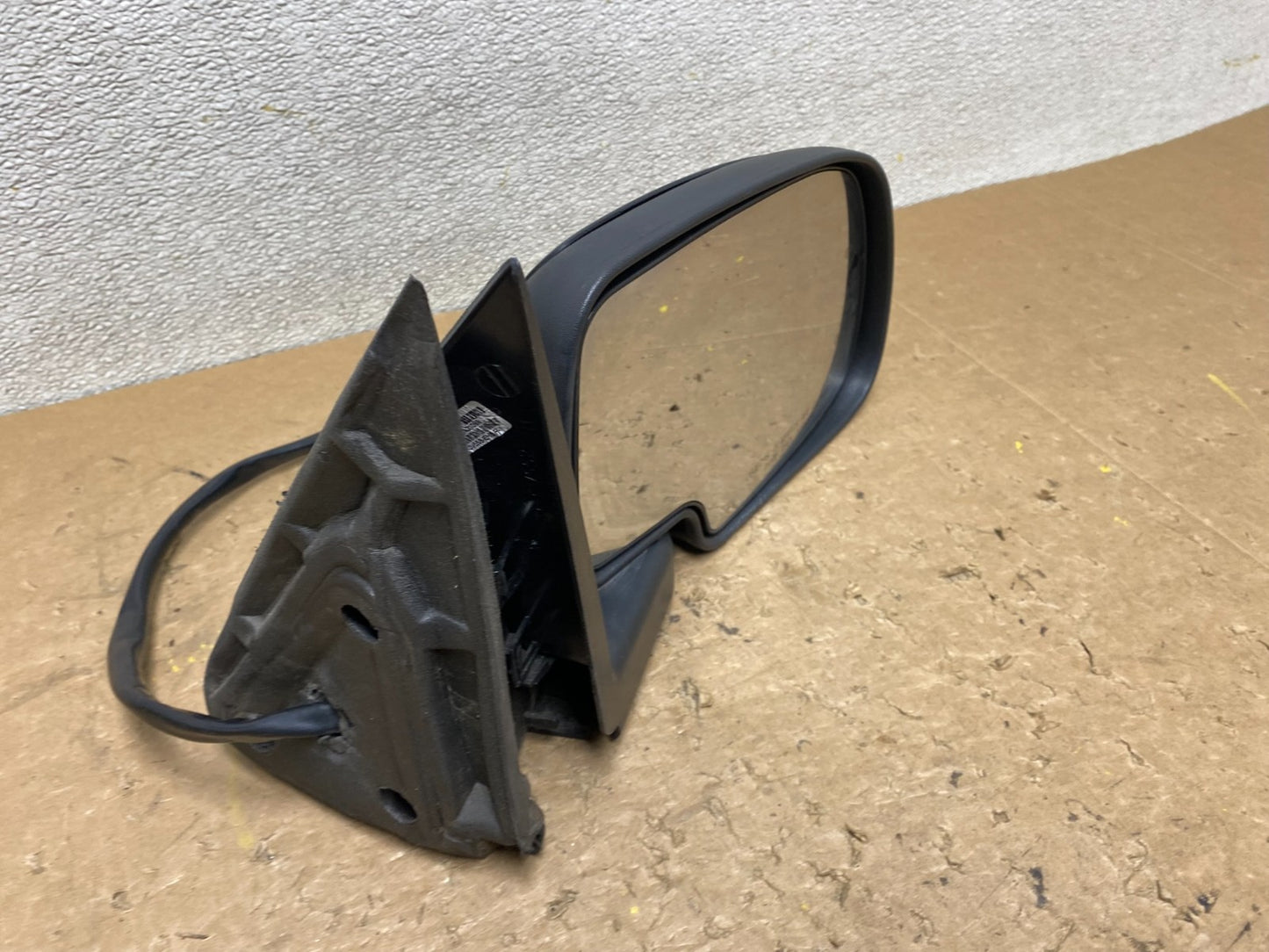 2003 to 2006 Gmc Yukon Right Passenger Turn Signal View Door Mirror V2610 IT7