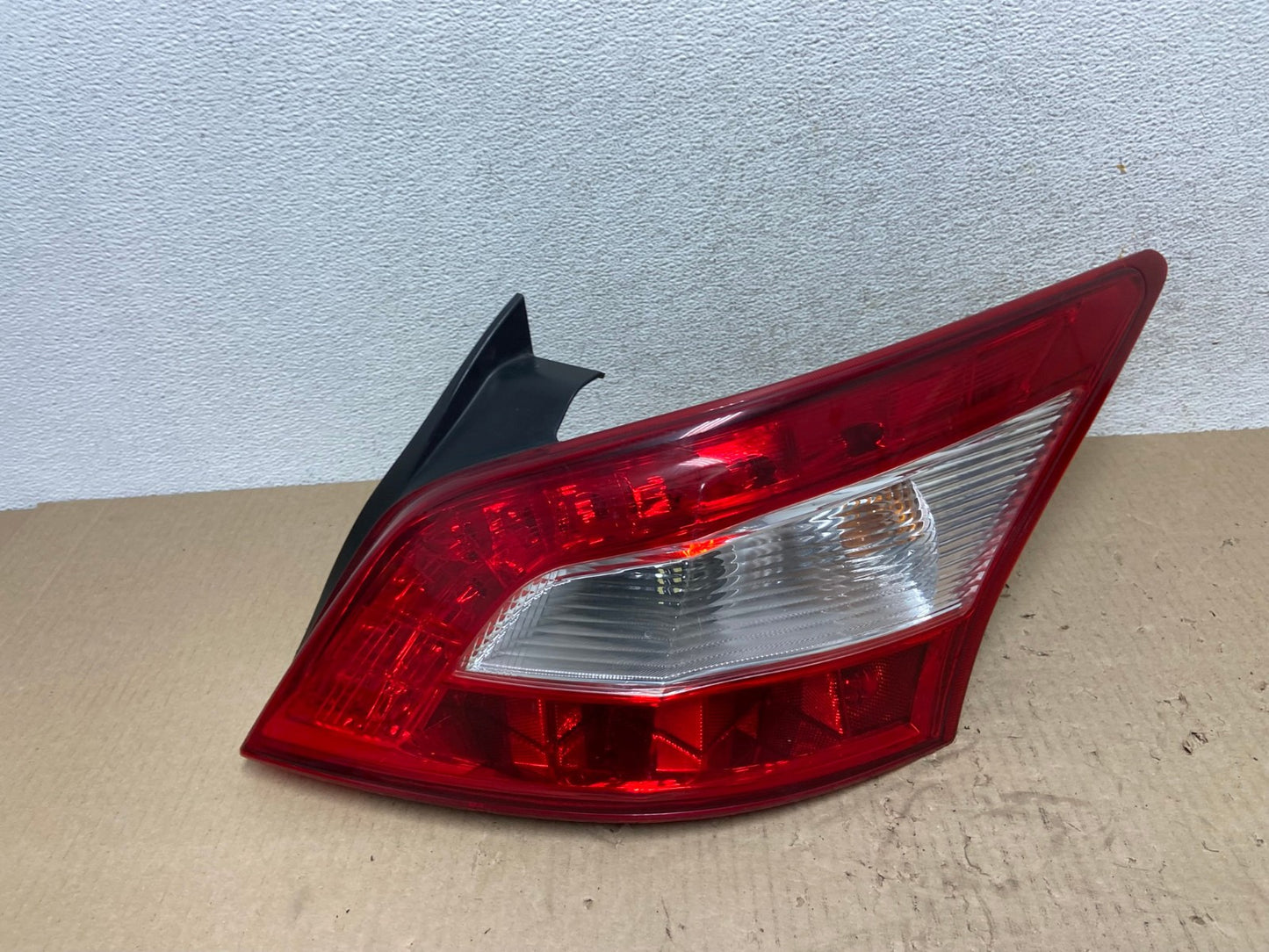 2009 2010 2011 Nissan Maxima Right Passenger RH Side Tail light DEPO AG5964 LK0
