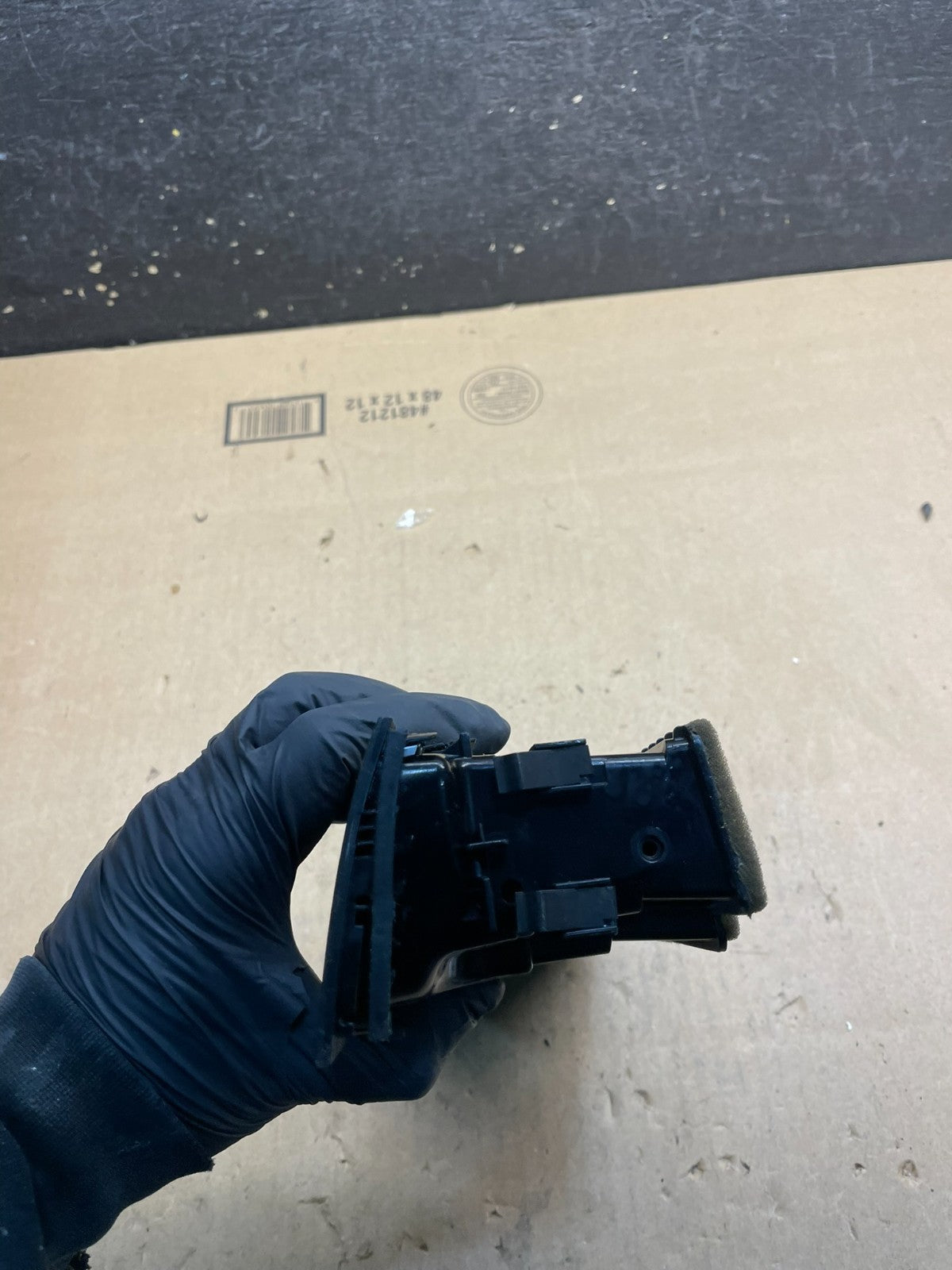 2012 to 2017 Audi A6 A7 Left Driver Dashboard Air Vent OEM W4166 DG1