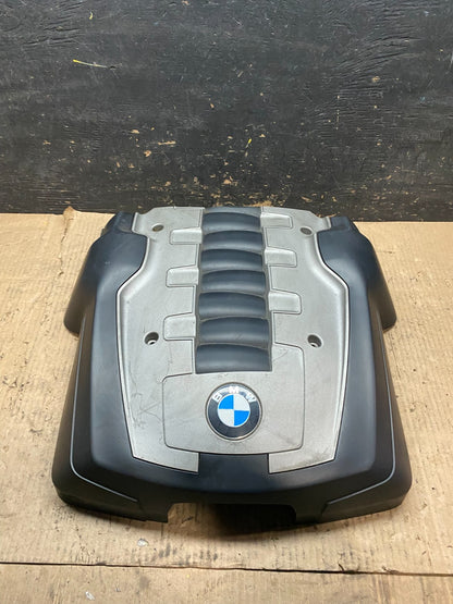 2006 to 2010 BMW 550i 650i 750i Plastic Engine Cover Shield OEM U6152 DG0