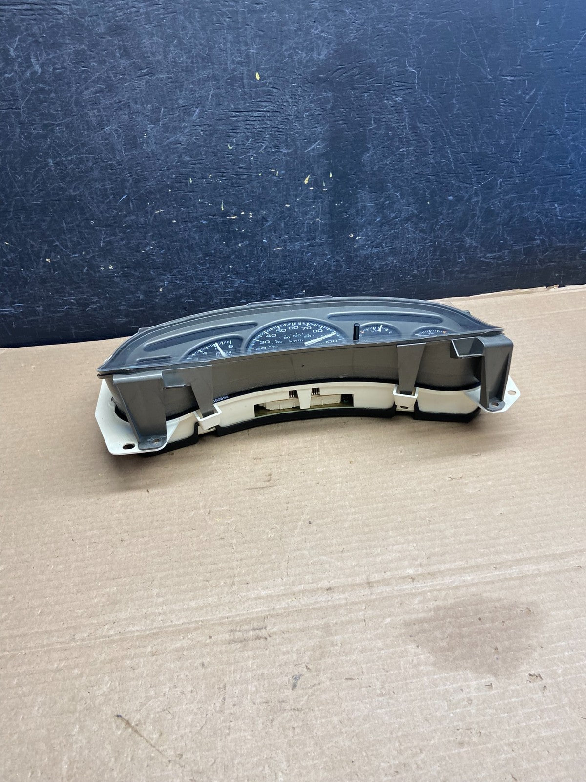 2000 to 2002 GMC Yukon Denali Cluster Gauge Speedometer ah1484 DG4